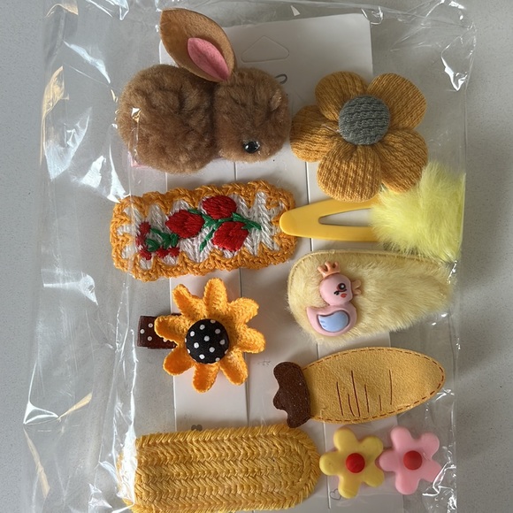 Girl’s Bunny 🐰 TalesUs Hair clips 9pcs - Picture 2 of 8